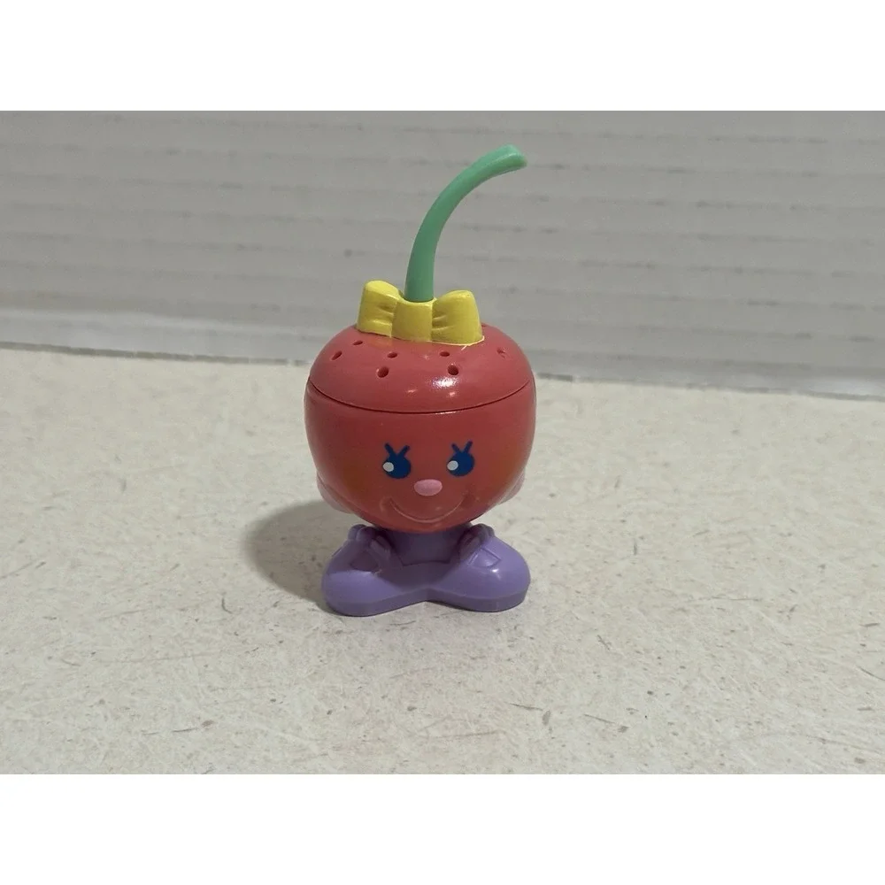 Vtg 1988 Cherry Merry Muffin Cherry Sweet Sugar Shaker Doll Friend Accessory